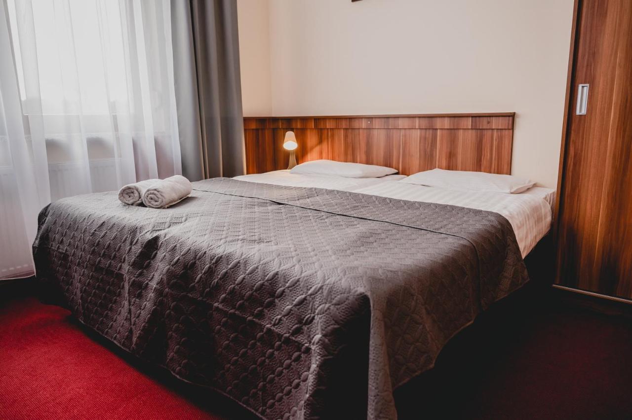 Hotel Nad Morzem- Art-Pension Swierzno ภายนอก รูปภาพ