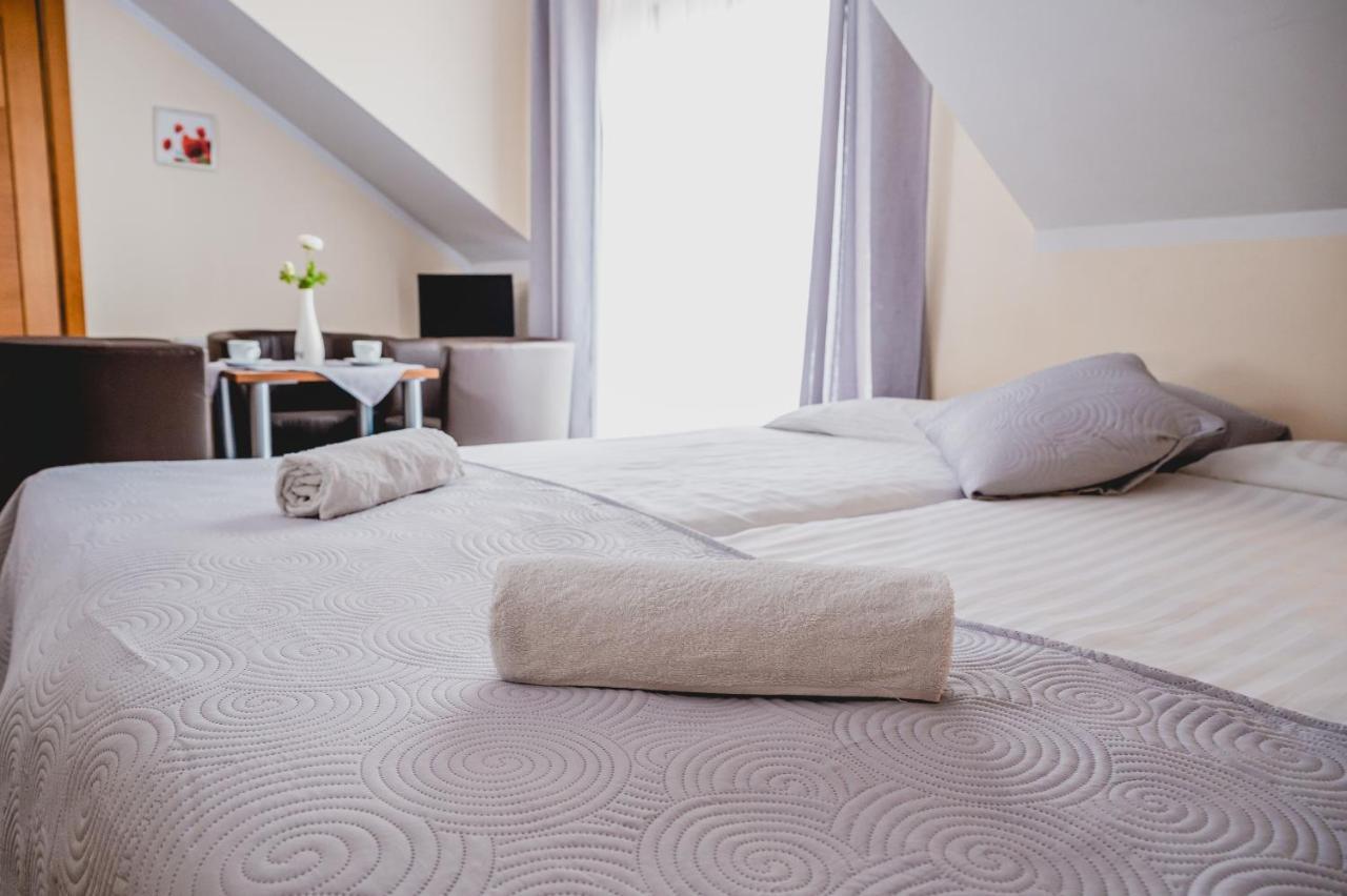 Hotel Nad Morzem- Art-Pension Swierzno ภายนอก รูปภาพ