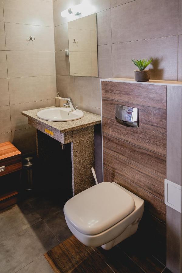 Hotel Nad Morzem- Art-Pension Swierzno ภายนอก รูปภาพ