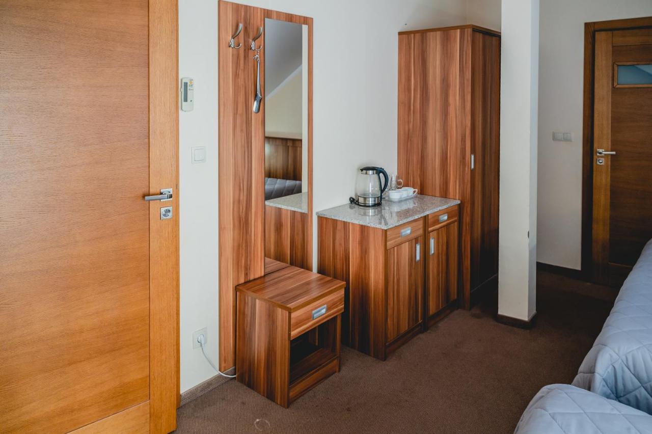 Hotel Nad Morzem- Art-Pension Swierzno ภายนอก รูปภาพ