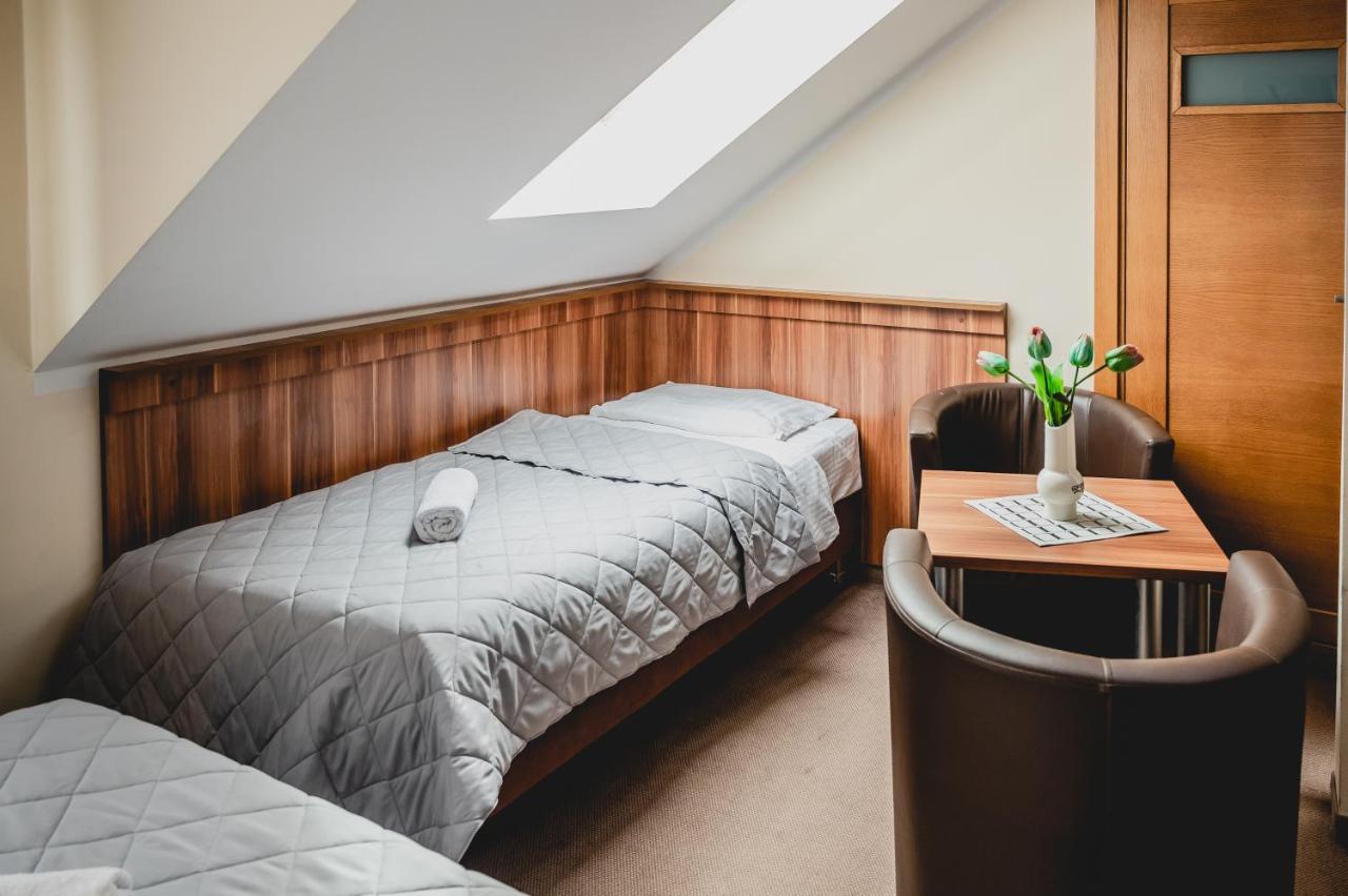 Hotel Nad Morzem- Art-Pension Swierzno ภายนอก รูปภาพ