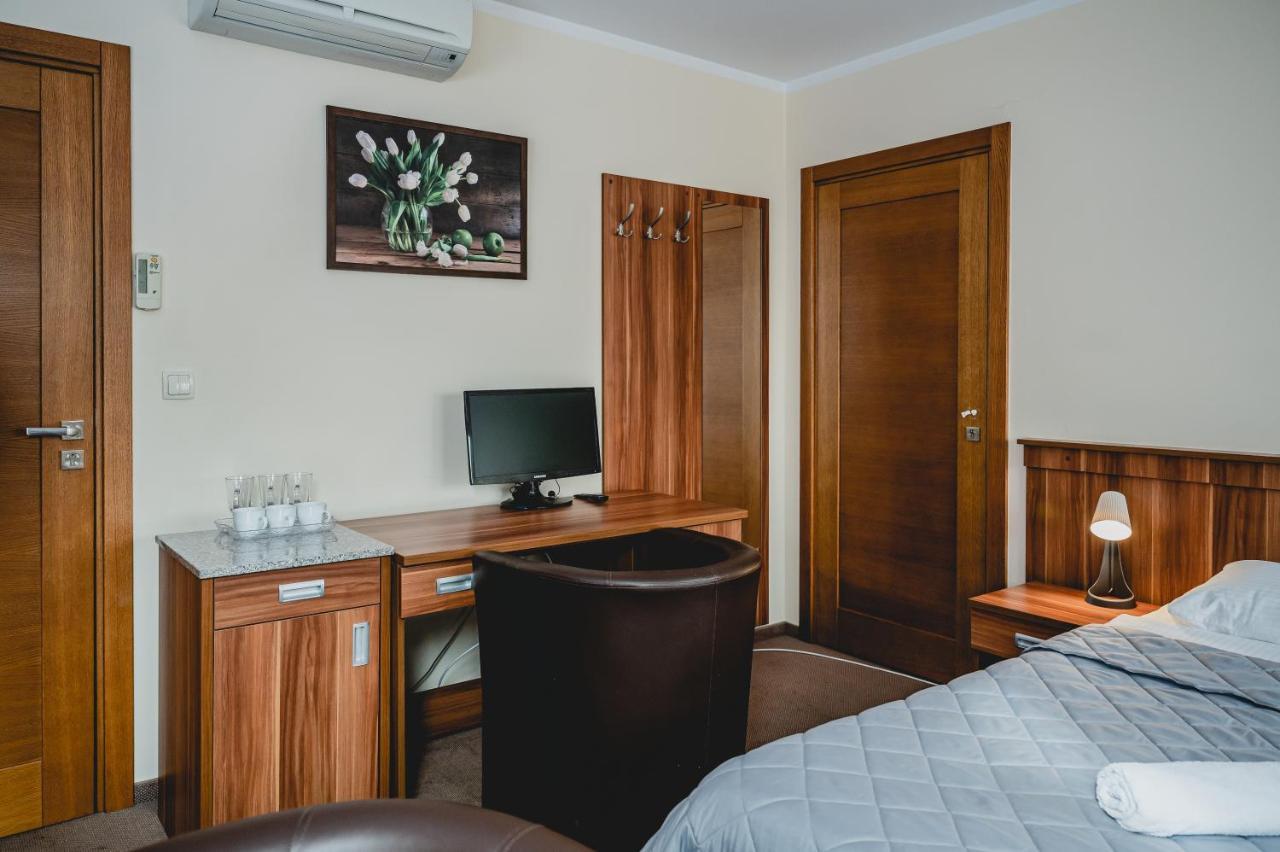 Hotel Nad Morzem- Art-Pension Swierzno ภายนอก รูปภาพ