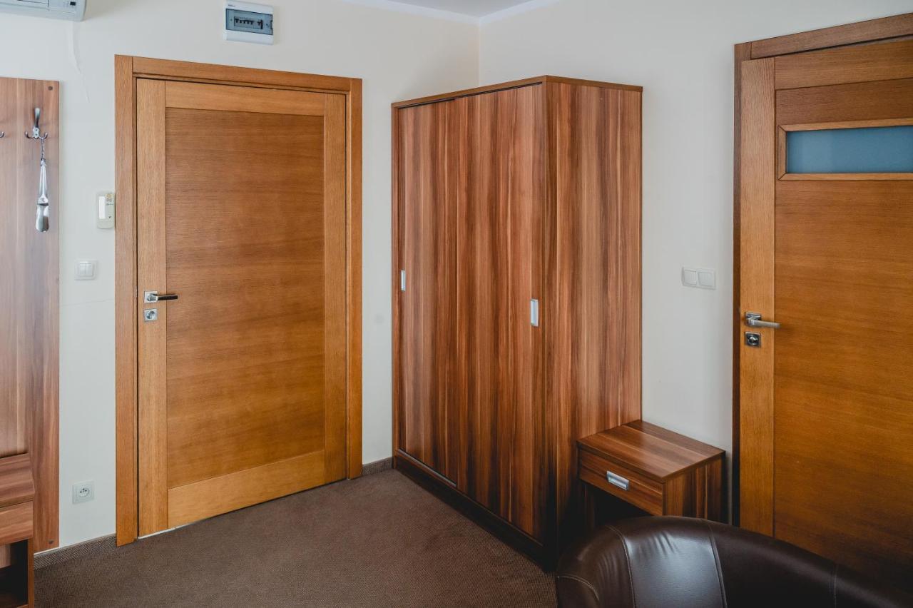 Hotel Nad Morzem- Art-Pension Swierzno ภายนอก รูปภาพ