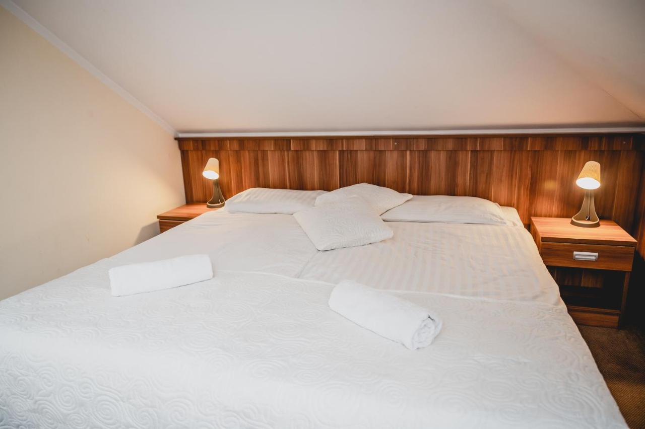 Hotel Nad Morzem- Art-Pension Swierzno ภายนอก รูปภาพ